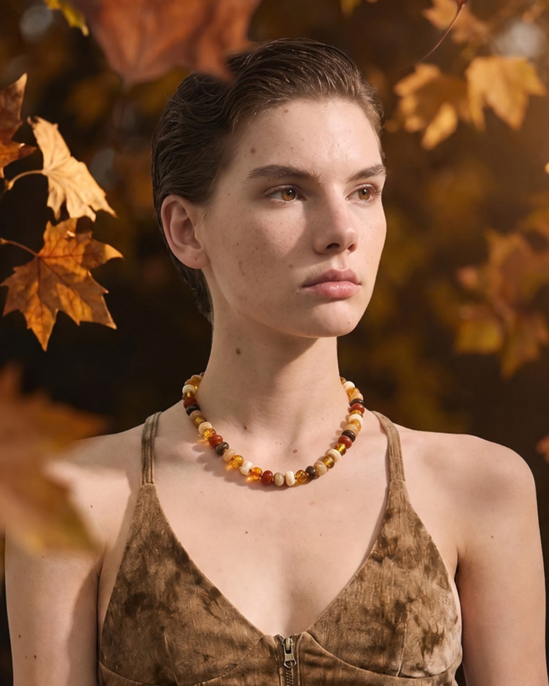 Kralenketting in Ambertinten